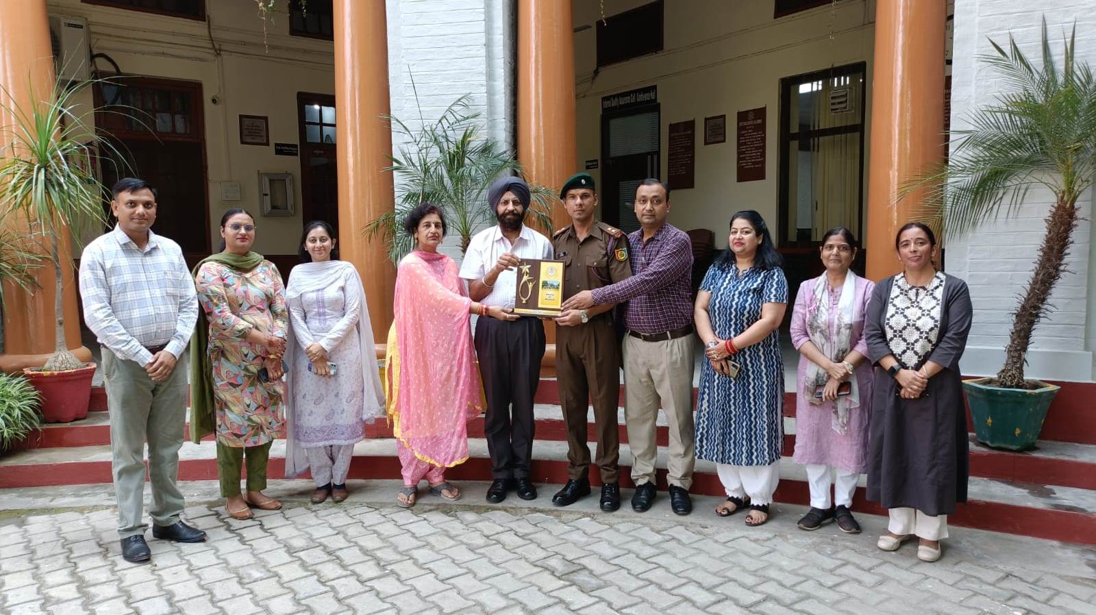 Dr. Deepak of Khalsa College Mahilpur got the post of Lt. Associate NCC Officer